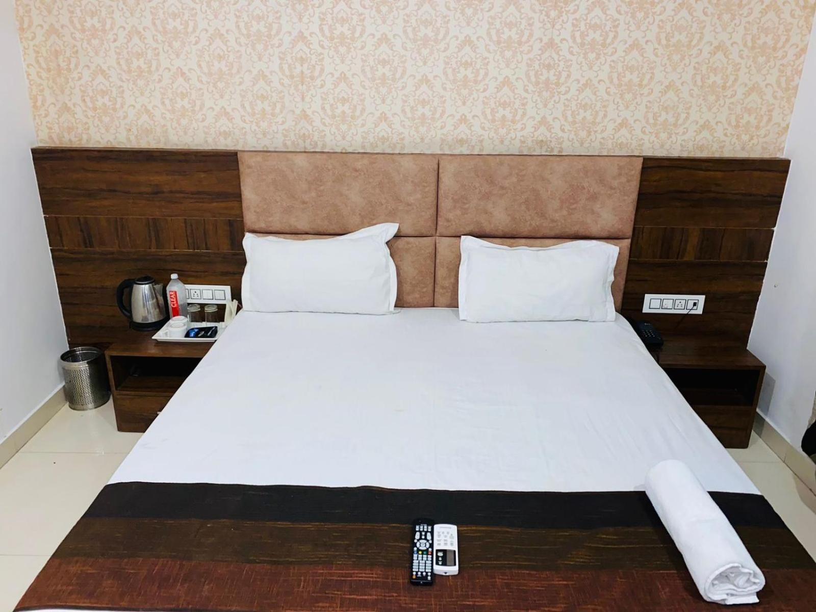 Jk Residency- 5 Min From Golden Temple Hotel